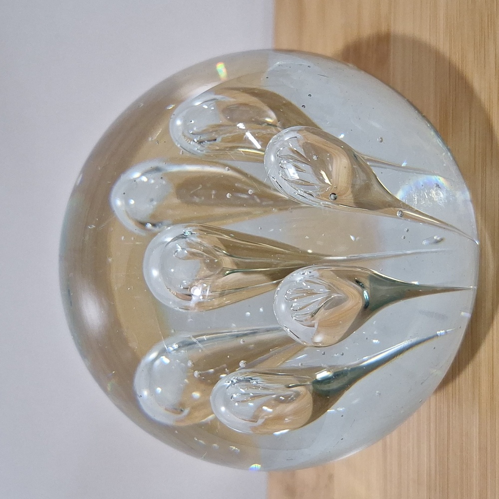 #AAM Handblown clear glass paper weight - Picture 3 of 7